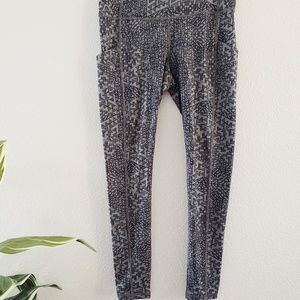 LUCY Activewear Legging (print no longer sold!)
